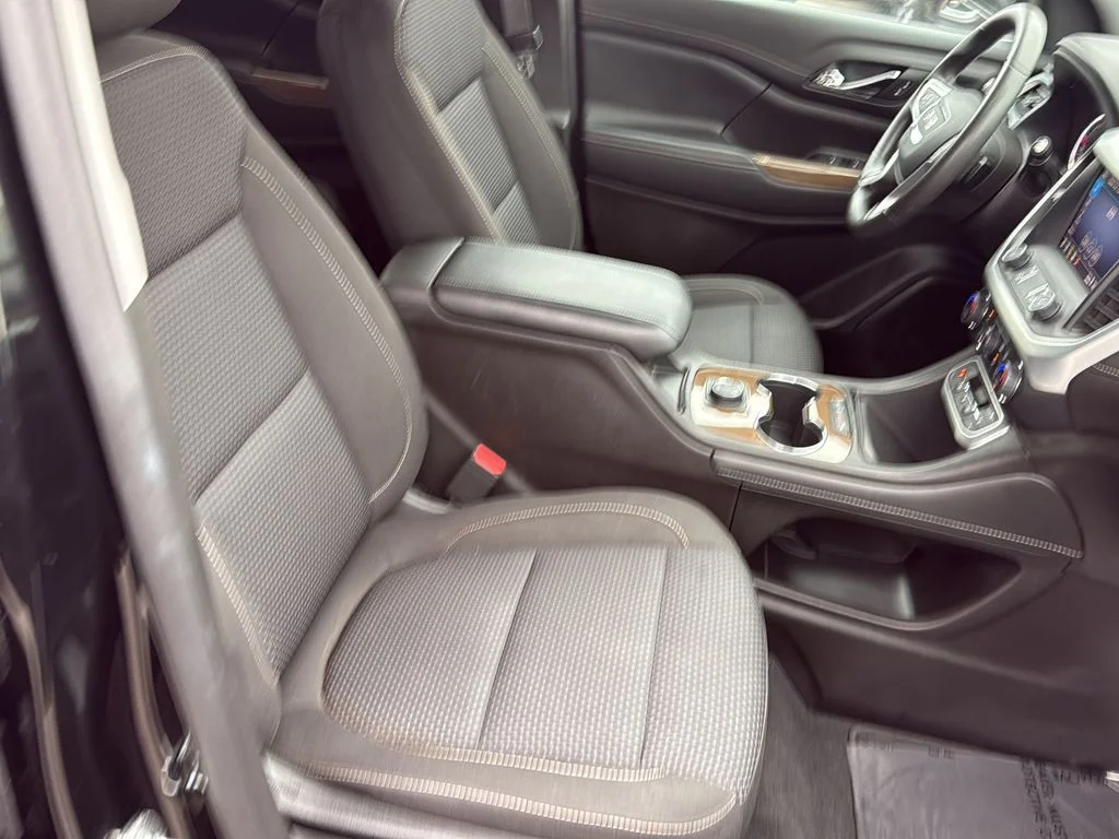 Used 2023 Black GMC SLE image 22