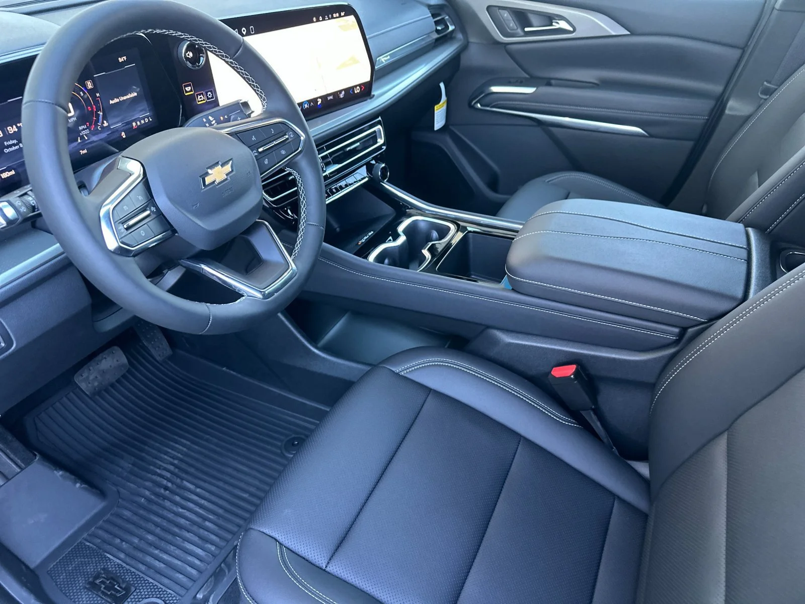 New 2027 Summit White Chevrolet LT image 10