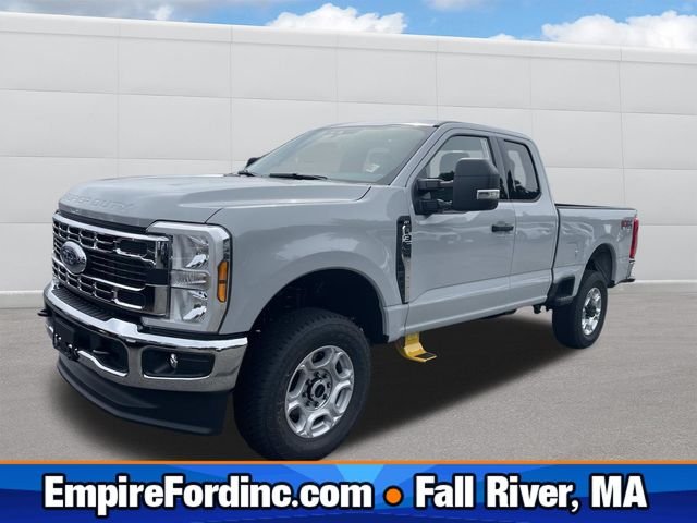 New 2026 Avalanche Ford F-350® XLT image 1