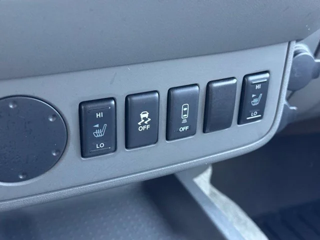 Used 2015 White Nissan SV image 20