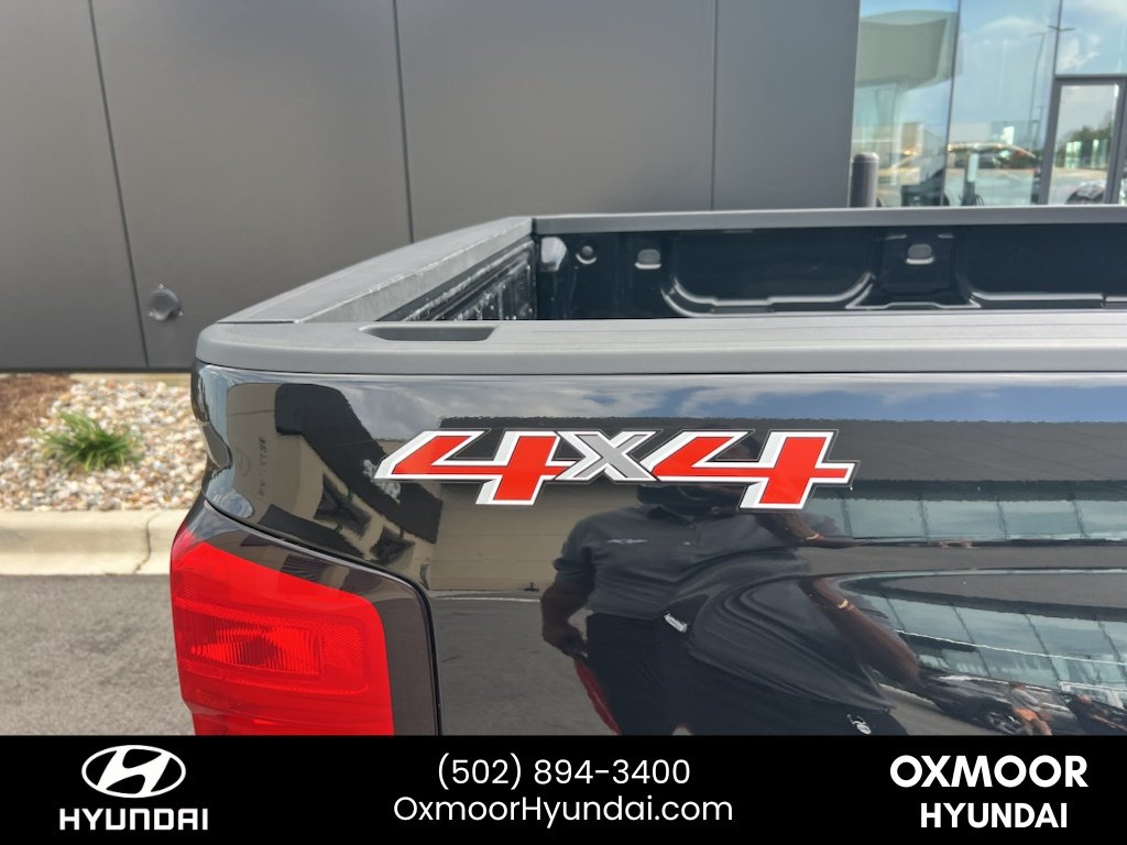 Used 2016 Black Chevrolet LT image 17