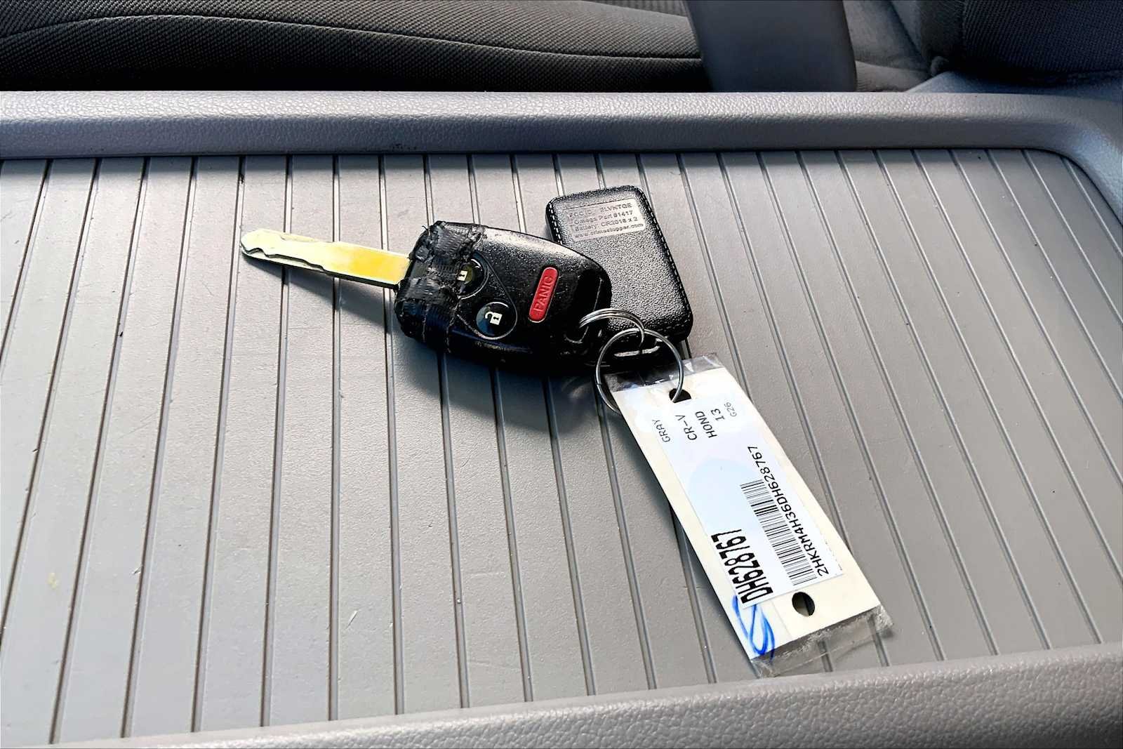 Used 2013 Polished Metal Metallic Honda LX image 14
