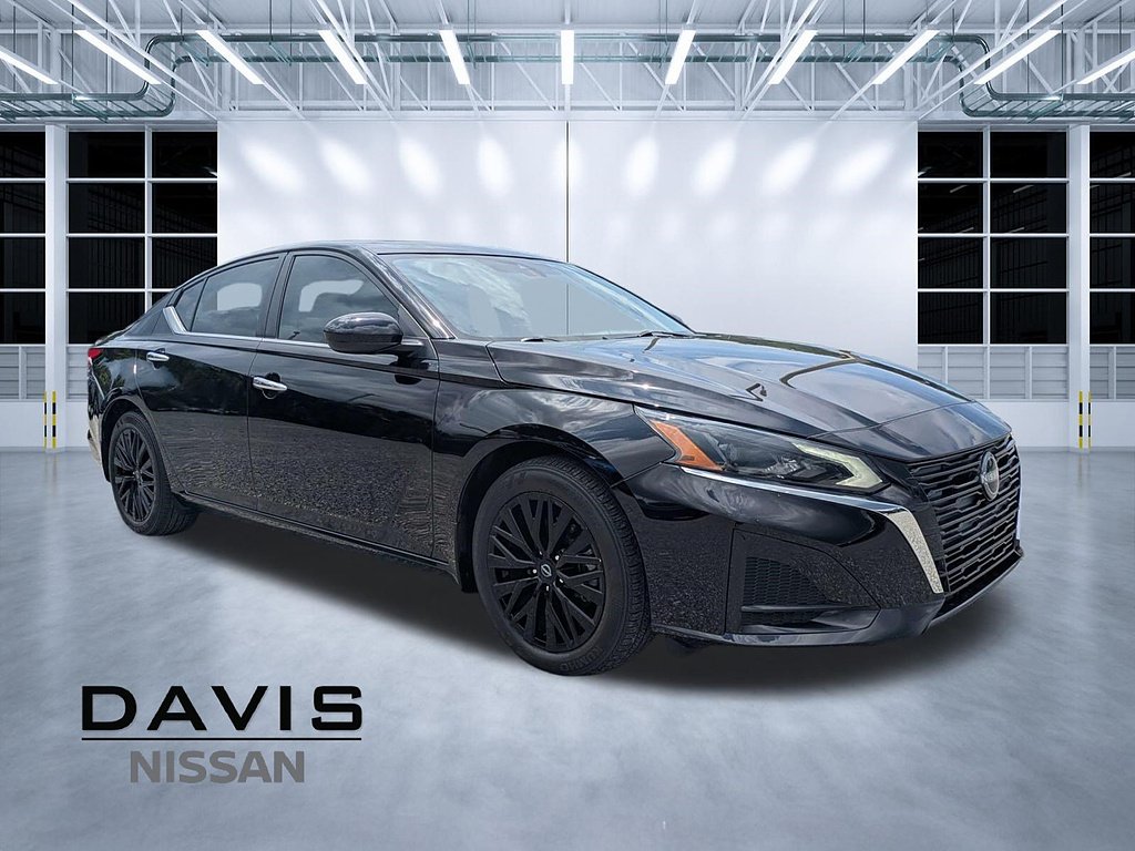 2025 Nissan Altima