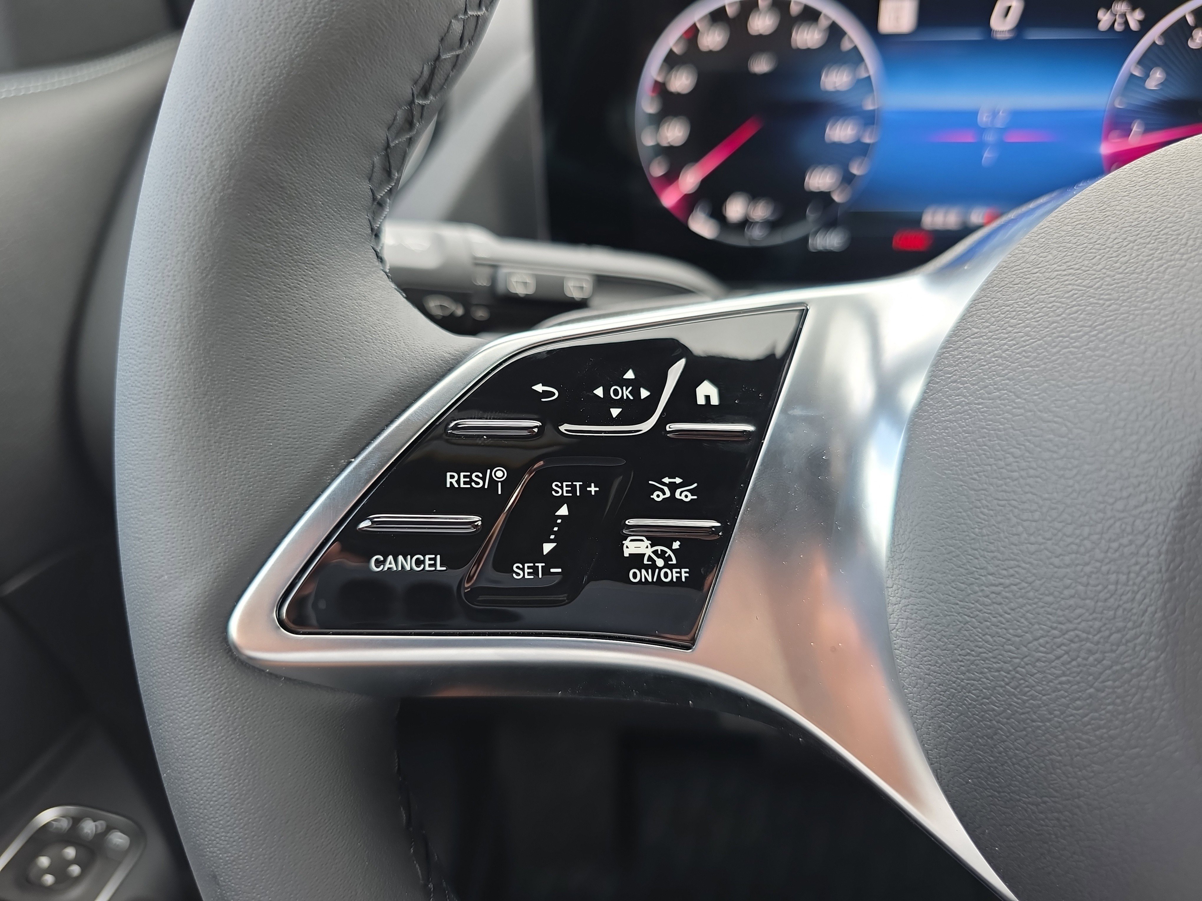 New 2026 Polar White Mercedes-Benz GLA 250 image 49
