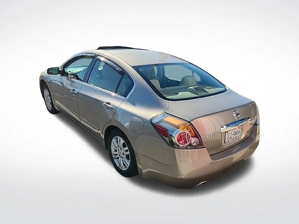 Used 2012 Beige Nissan 2.5 S image 3