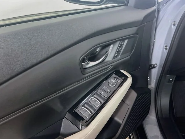 New 2026 Urban Gray Pearl Honda Touring image 13
