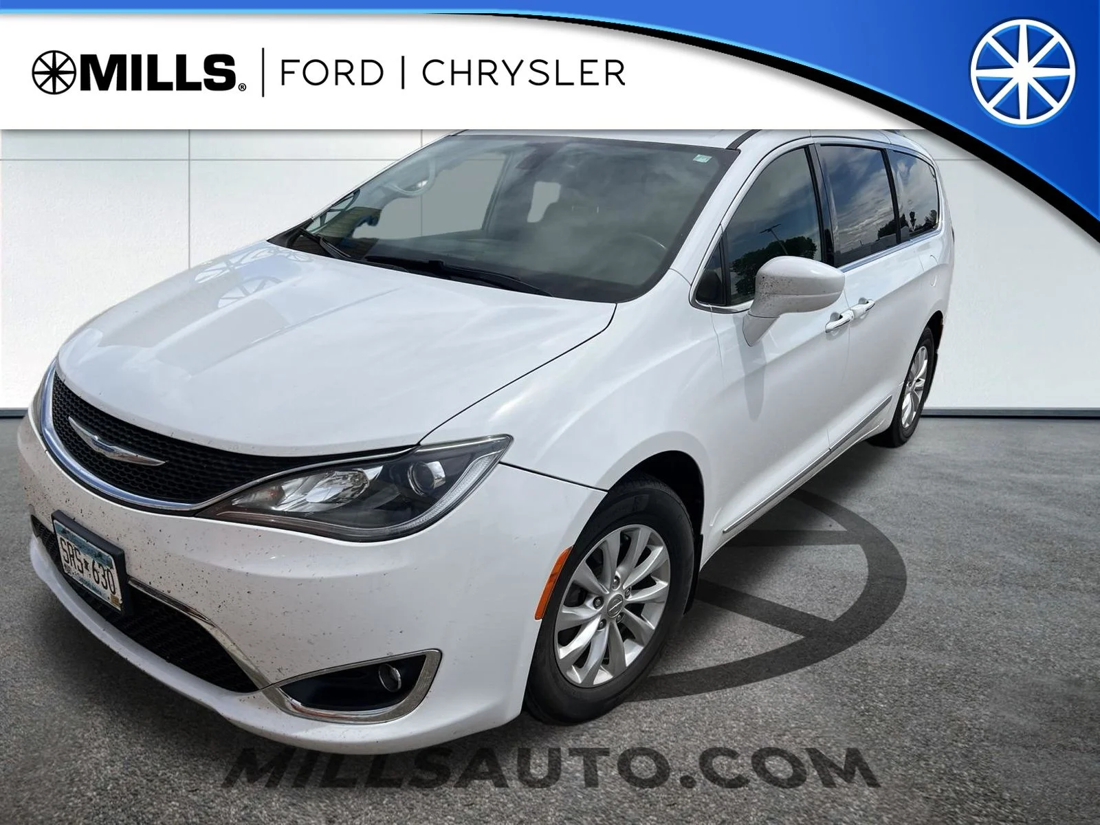 2018 Chrysler Pacifica Touring L Plus's photo