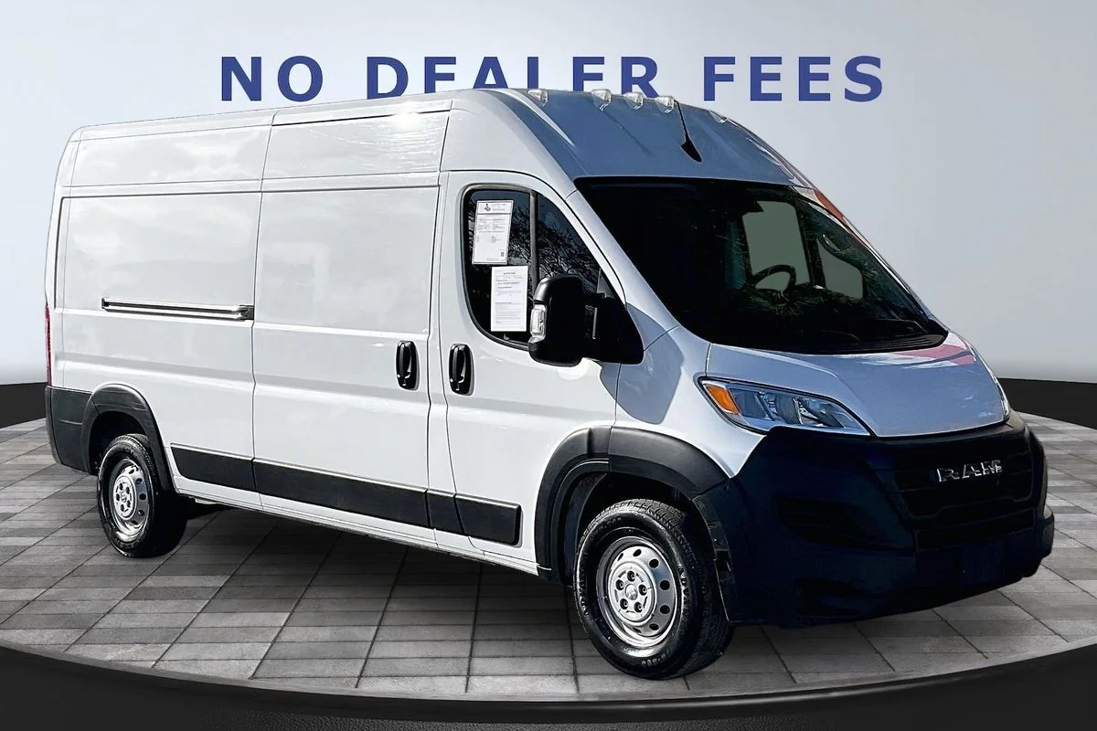 Used 2023  Ram Cargo Van High Roof 159" WB image 3