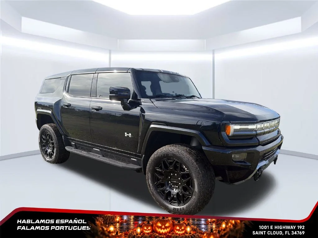 Used 2026 Void Black GMC 2X image 7