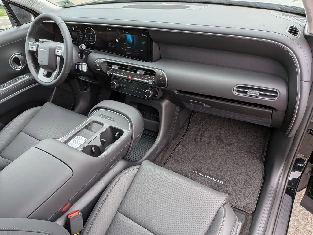 New 2026 Black Hyundai SEL image 33