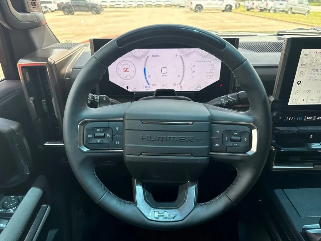 Used 2025 Solar Orange GMC 2X image 15