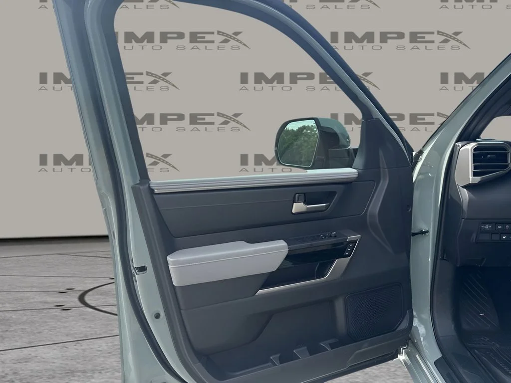 Used 2025  Toyota Limited image 23