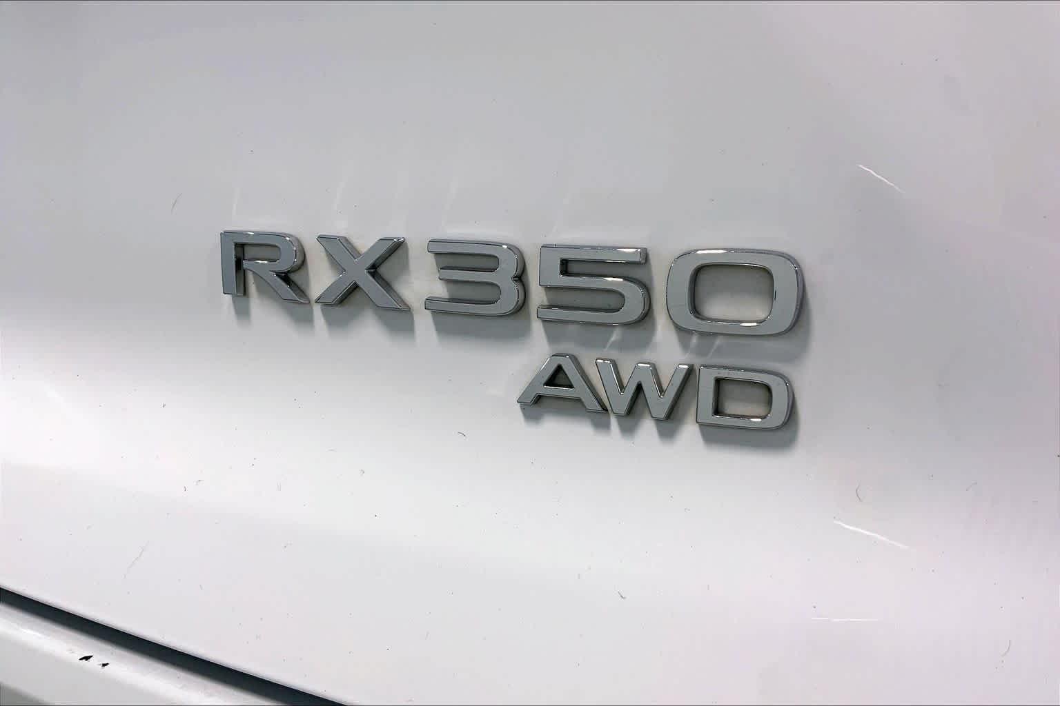 Used 2023 Ultra White Lexus F SPORT Handling image 29