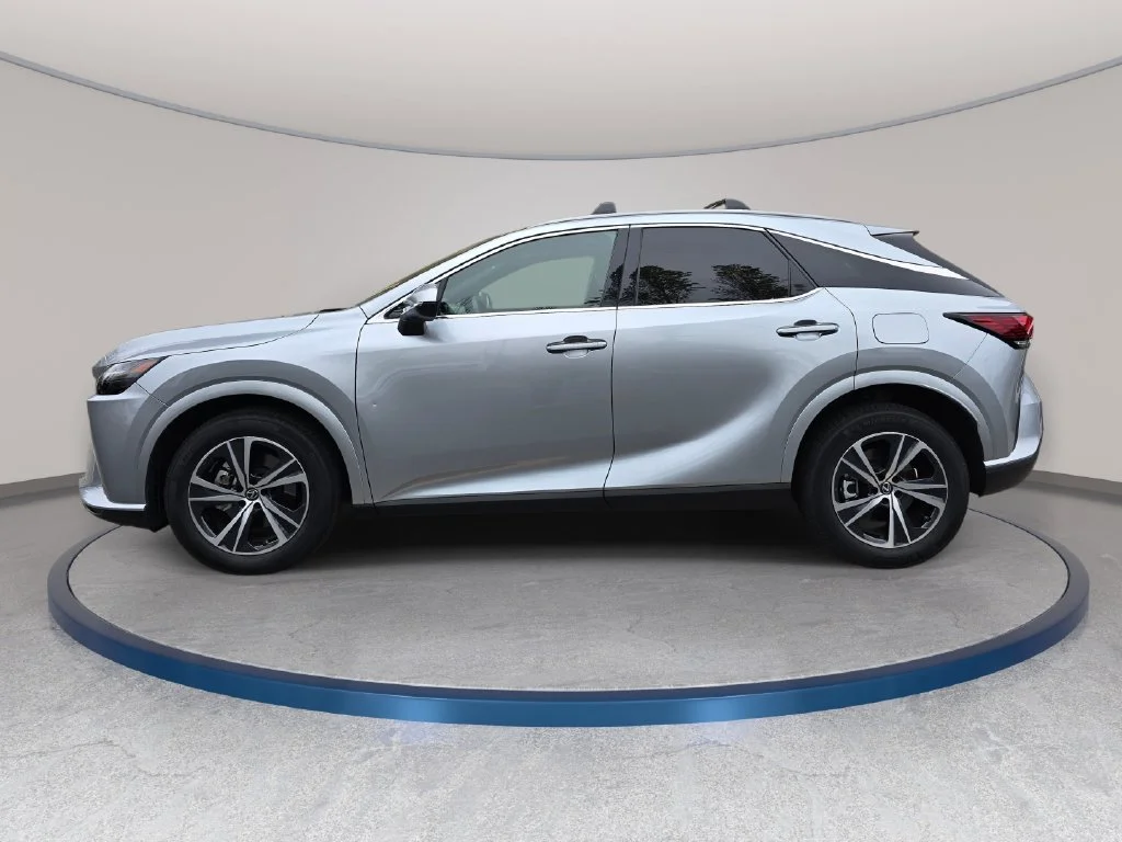 Used 2023 Silver Lexus 350 Premium image 9