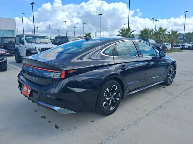 Used 2024 Blue Hyundai SEL image 7