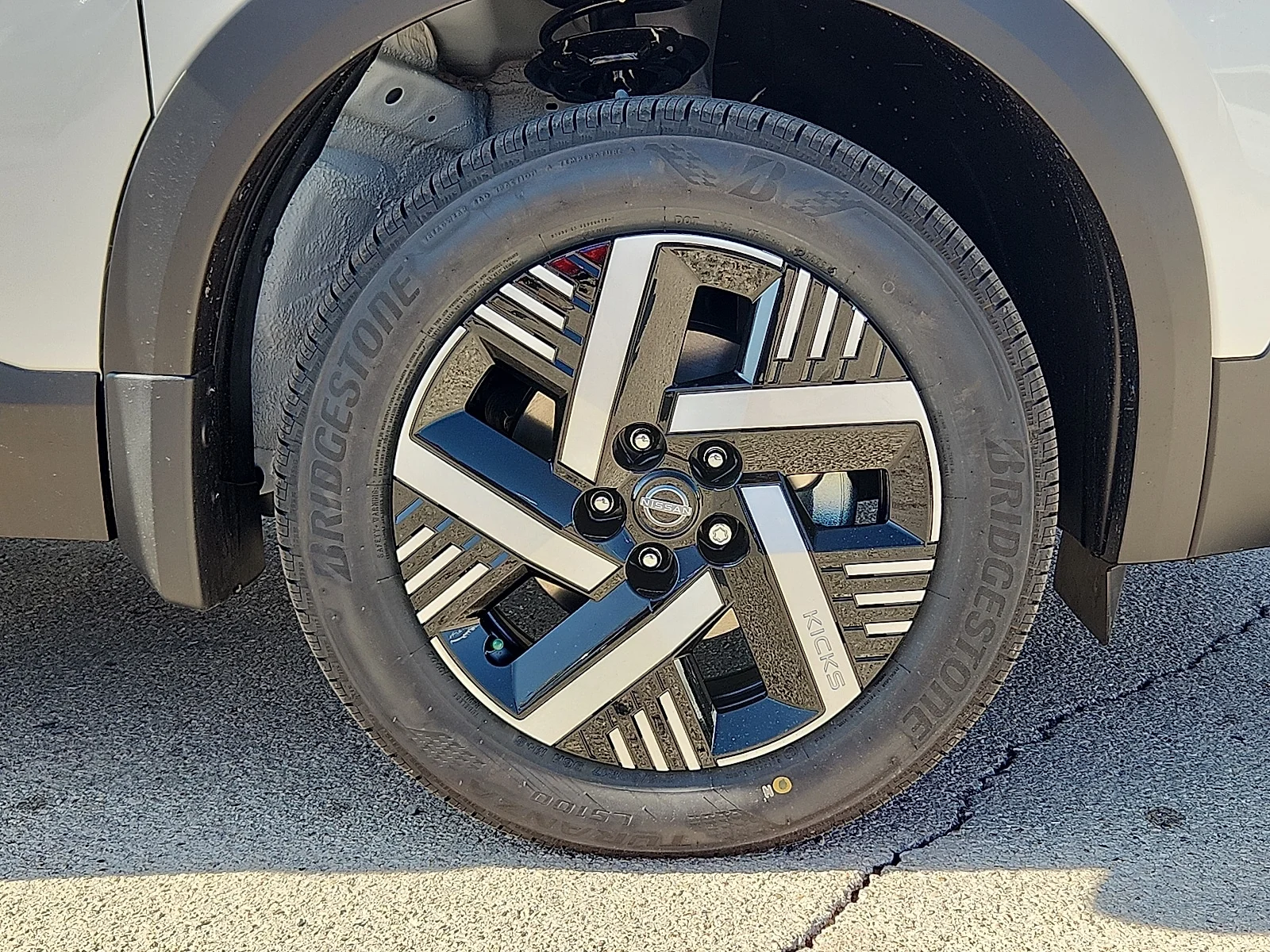 New 2026 QAC Aspen Whit Nissan SV Front-Wheel Drive image 7