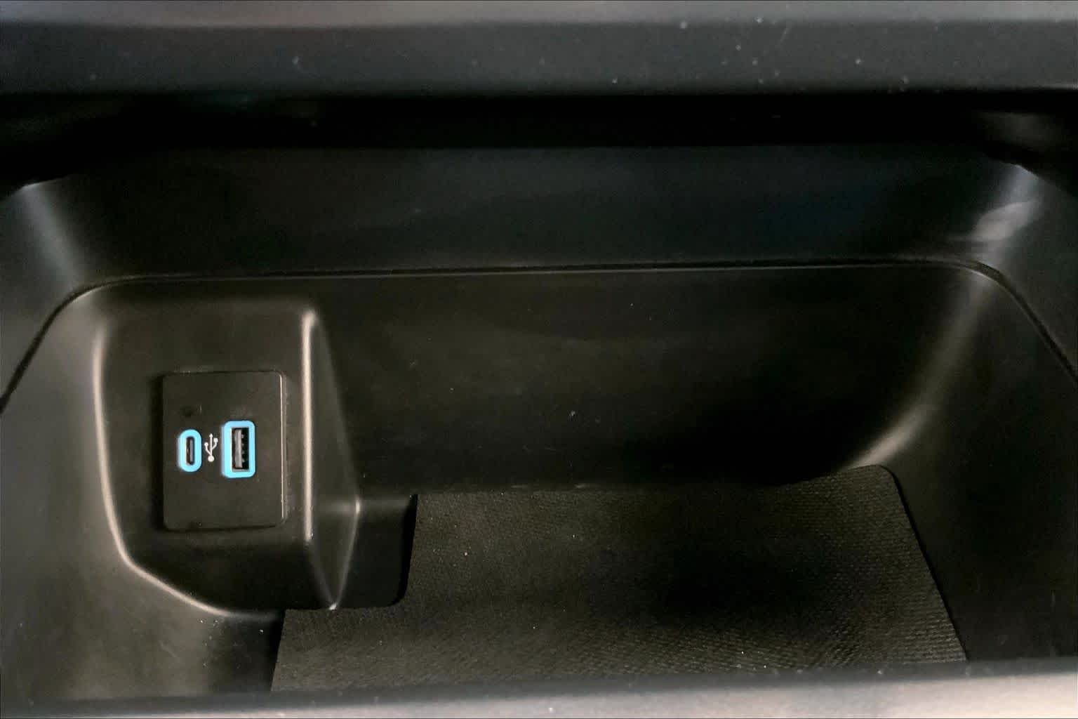 Used 2022 Oxford White Ford XL image 36