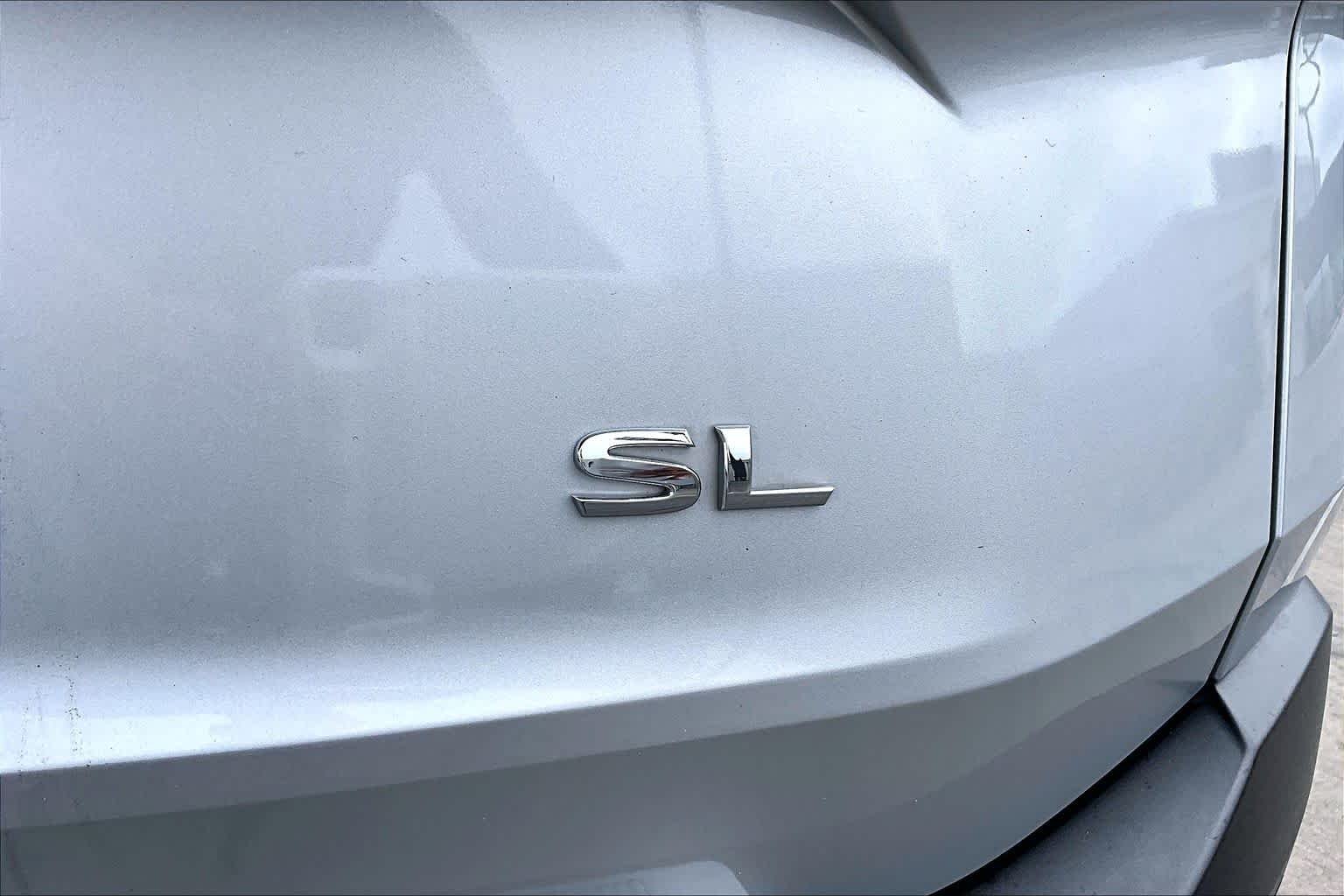 Used 2022 BRILLIANT SILVE Nissan SL image 10