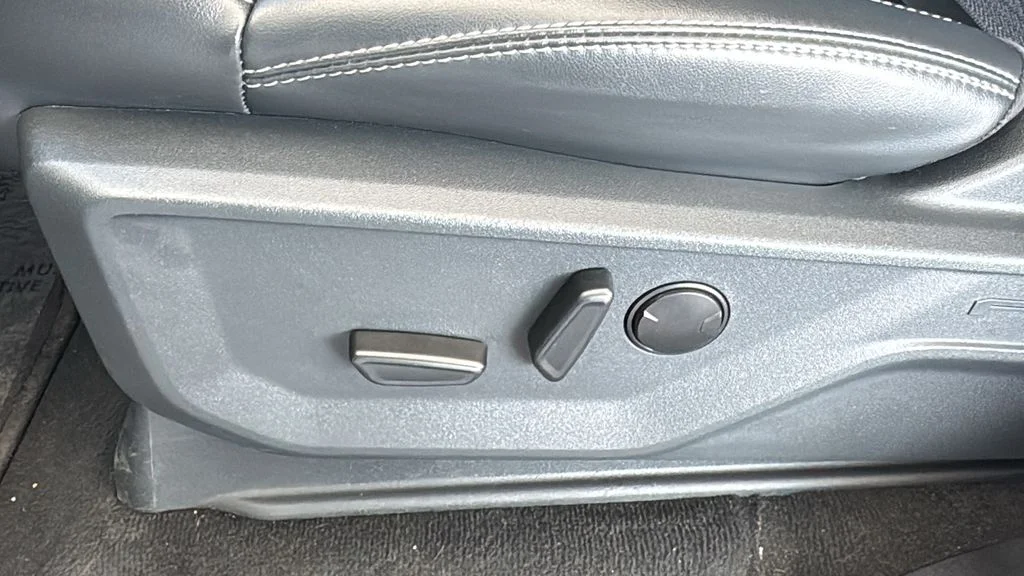 Certified Used 2025 Silver Ford Platinum image 21
