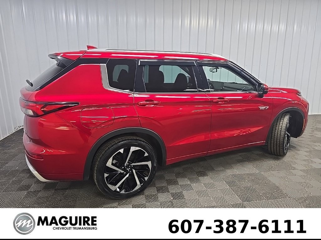 Used 2023 Red Mitsubishi SEL image 3