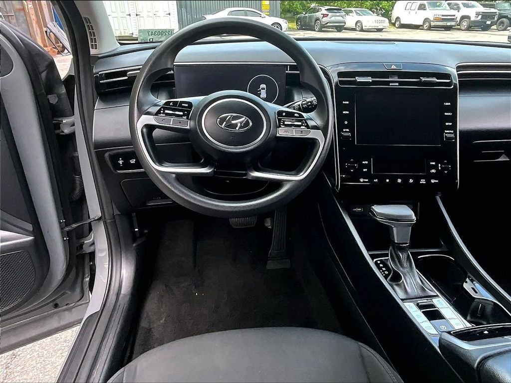 Used 2024 Gray Hyundai SEL image 16