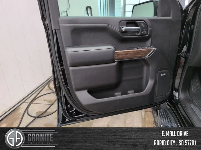 Used 2021 Black Chevrolet High Country image 11