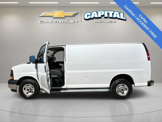 Used 2024 Summit White GMC Work Van image 3