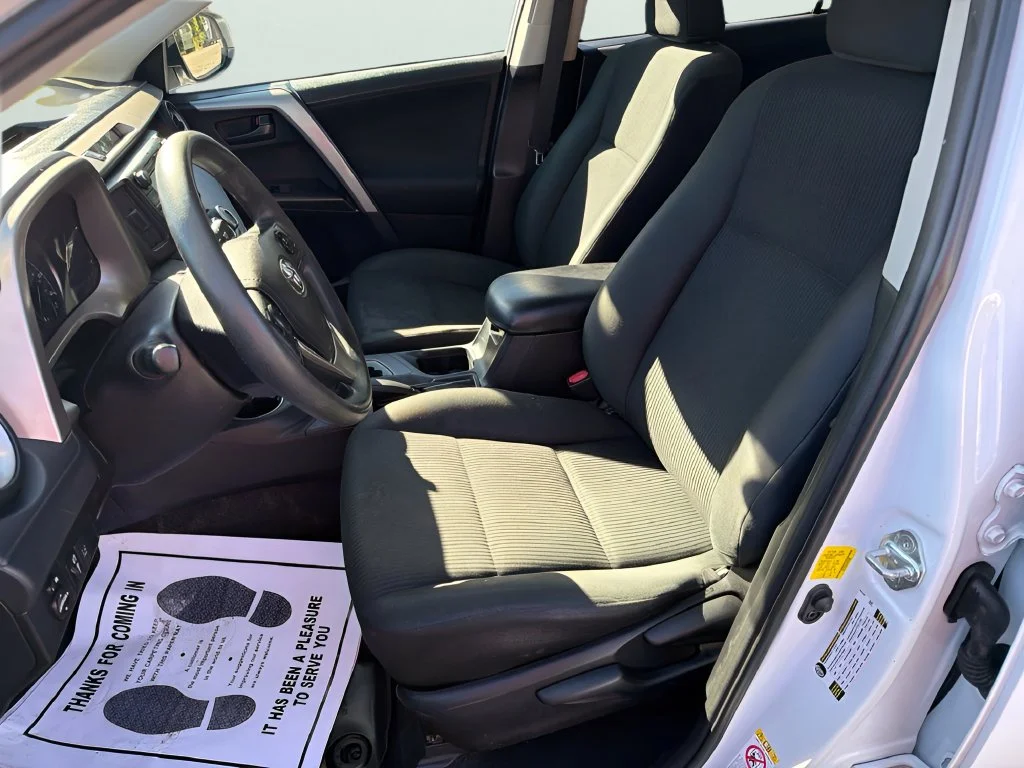 Used 2018 Super White Toyota LE image 17
