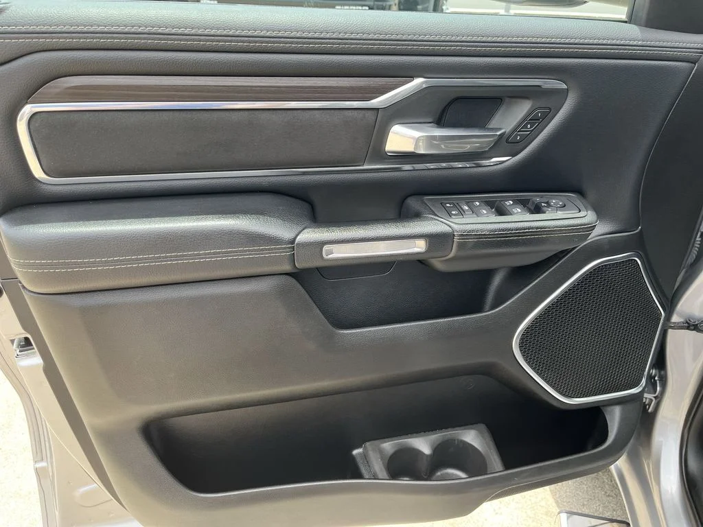 Used 2025 Silver Ram Laramie image 13