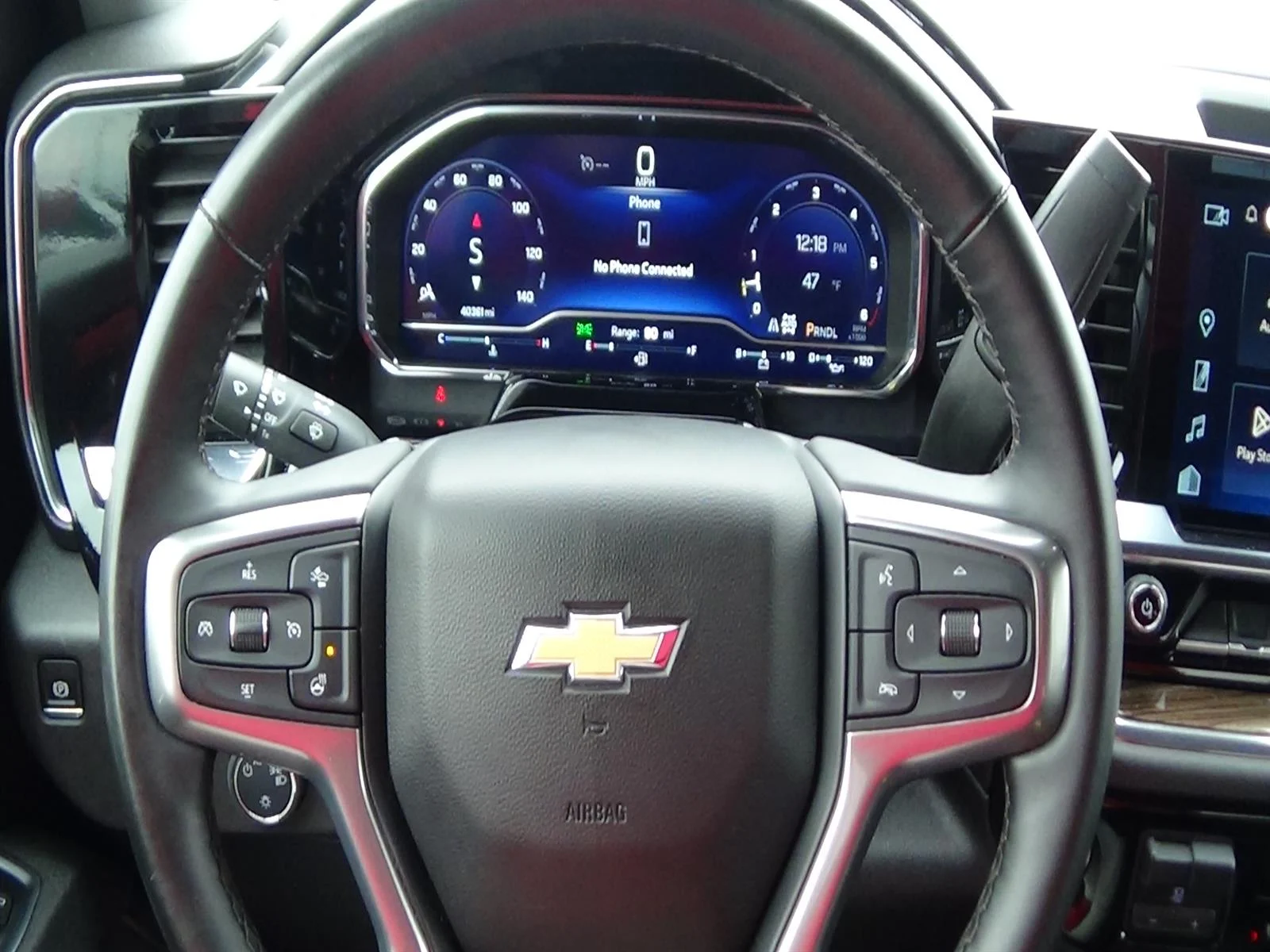 Certified Used 2025 Cypress Gray (gbd) Chevrolet LT image 19
