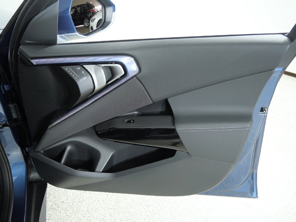 New 2026 Arctic Race Blue metallic BMW 30 xDrive image 20