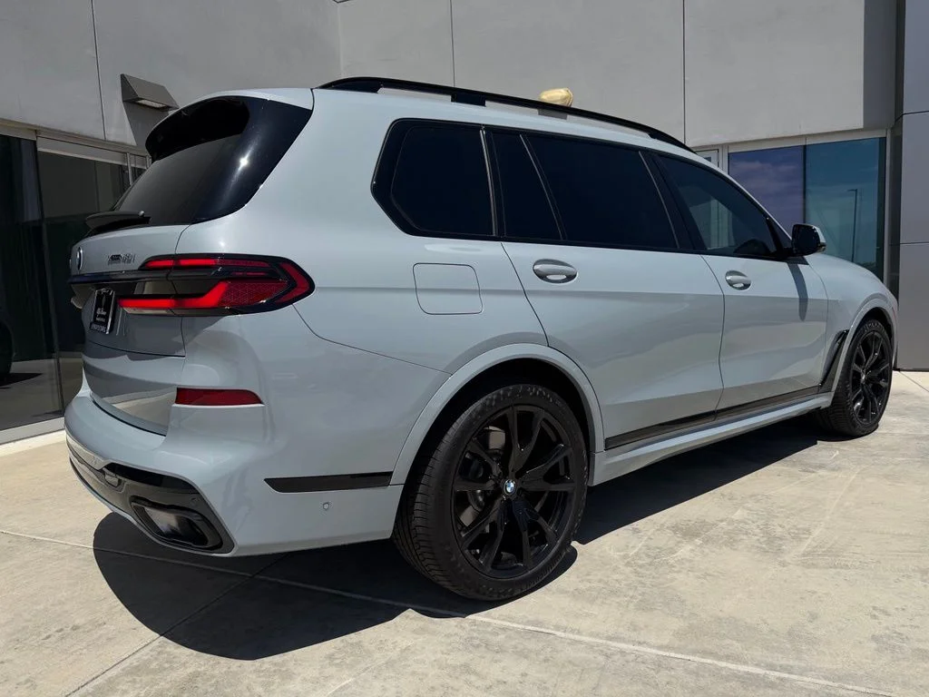 Used 2025 Brooklyn Grey Metallic BMW xDrive40i image 3