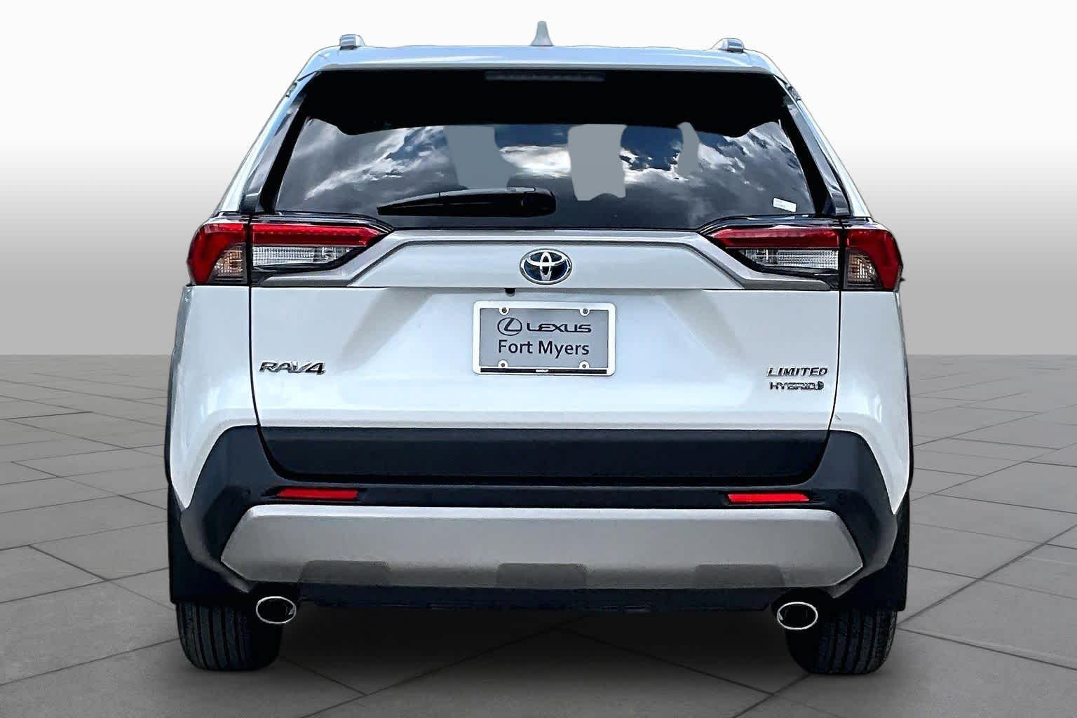Used 2024 Wind Chill Pearl Toyota Hybrid Limited image 5