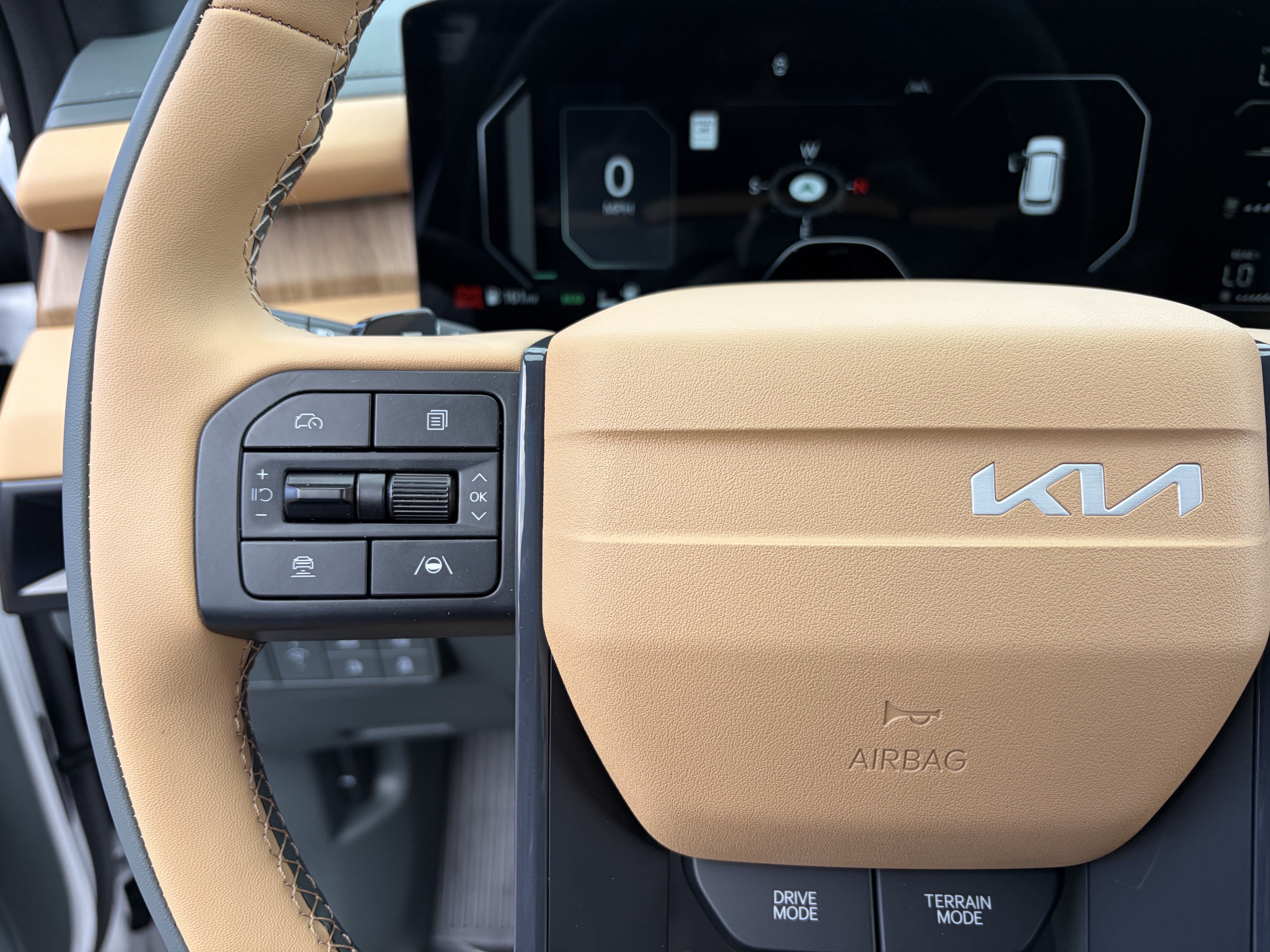New 2027 Glacial White Pearl Kia X-LINE SX image 22