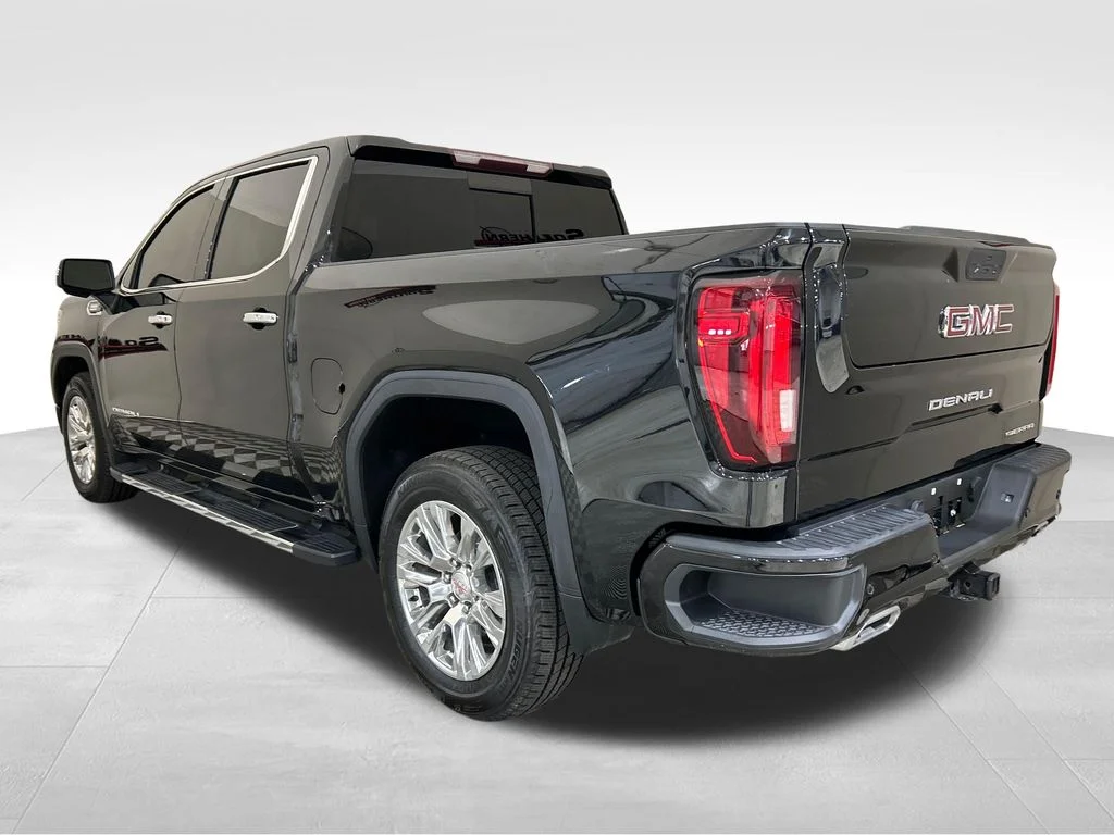 Used 2021 Black GMC Denali image 3