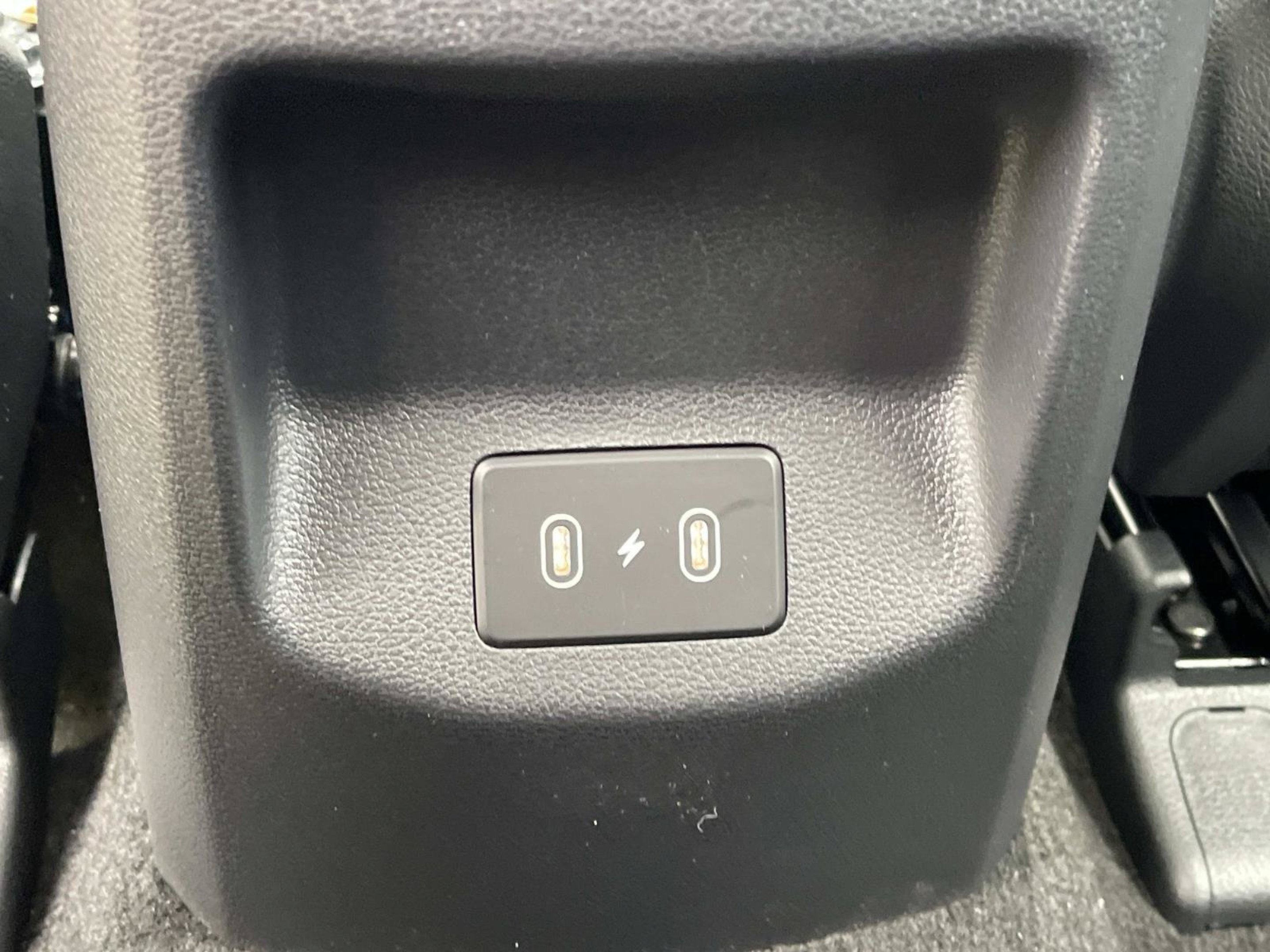 New 2026 Glacial White Pearl Kia LX image 16