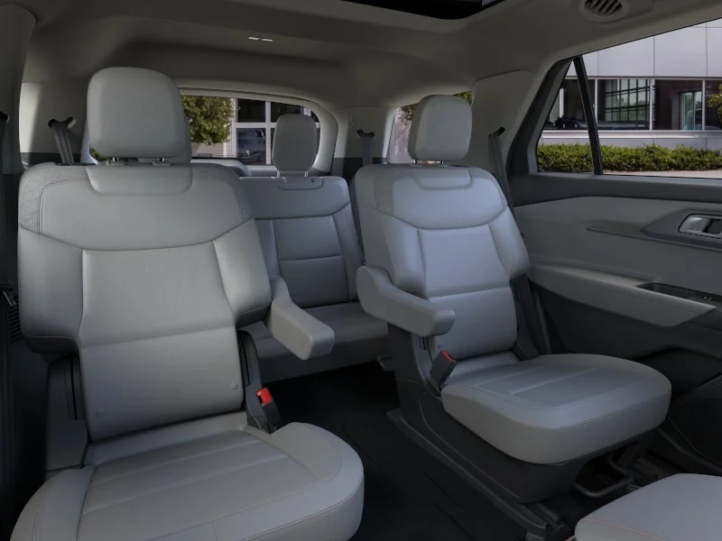 Used 2026 White Metallic Ford Active image 34