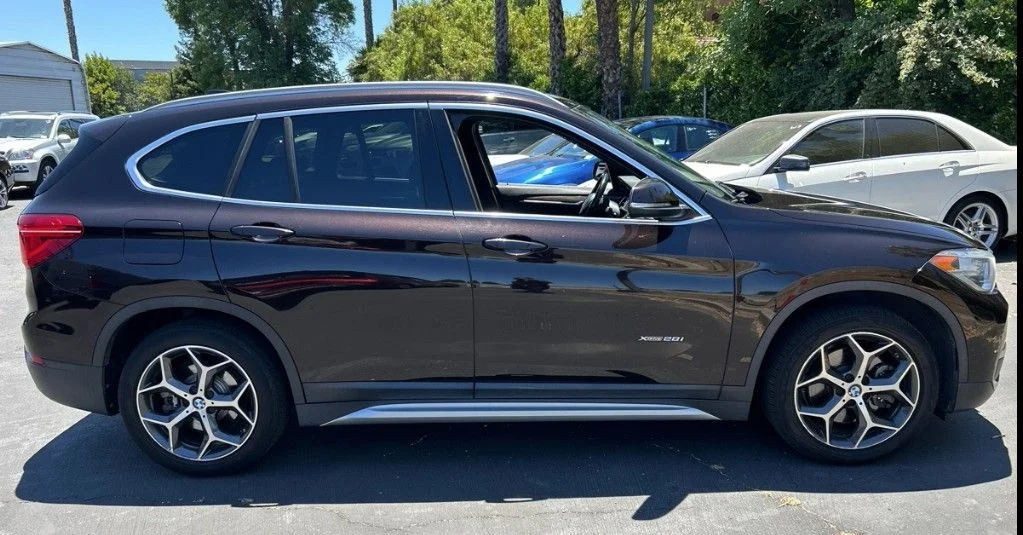 Used 2018 Brown BMW xDrive28i image 4