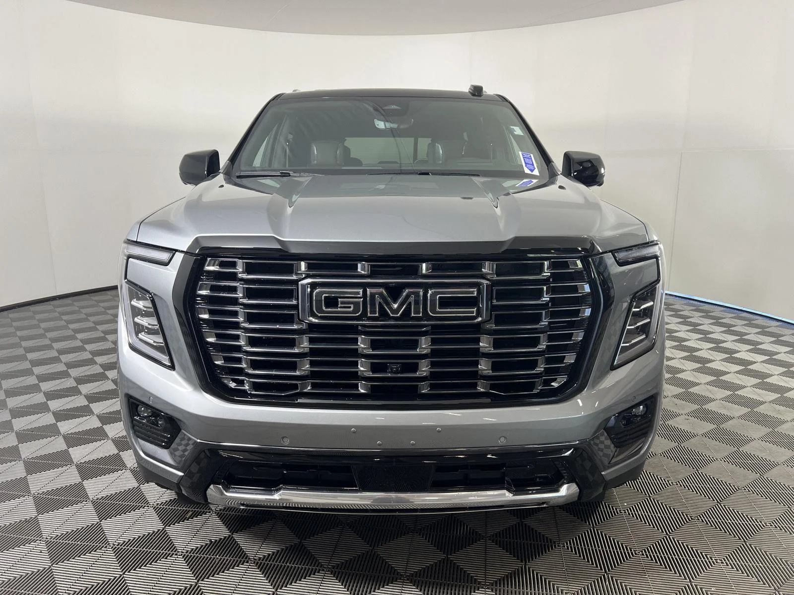Used 2025 Sterling Metallic GMC Denali Ultimate image 8