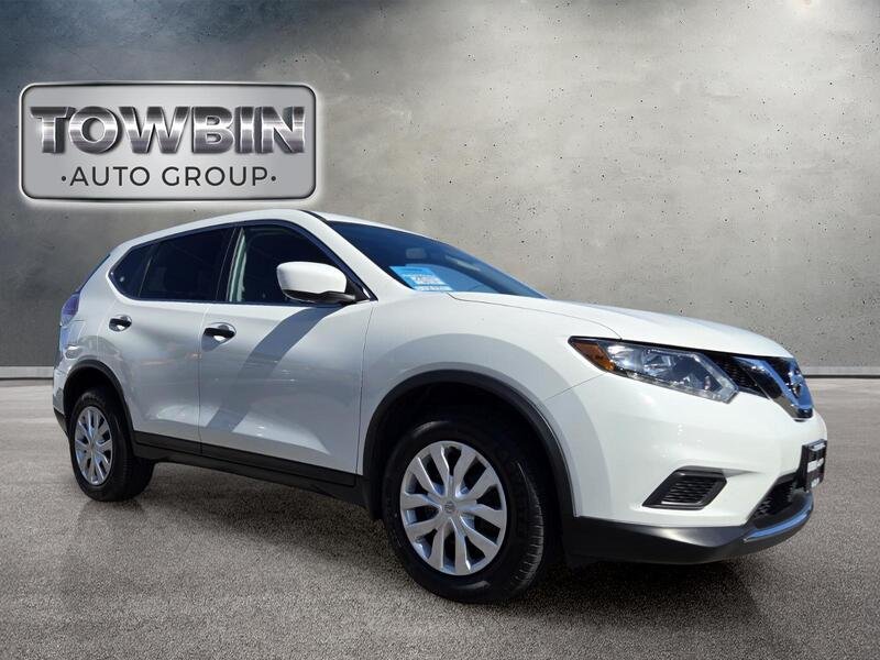Used 2016 White Nissan S image 2