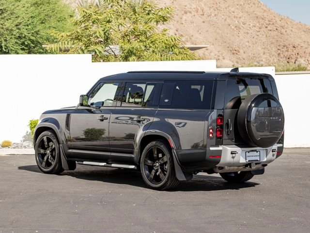 Certified Used 2023 Carpathian Gray Premium Metallic Land Rover SE image 9