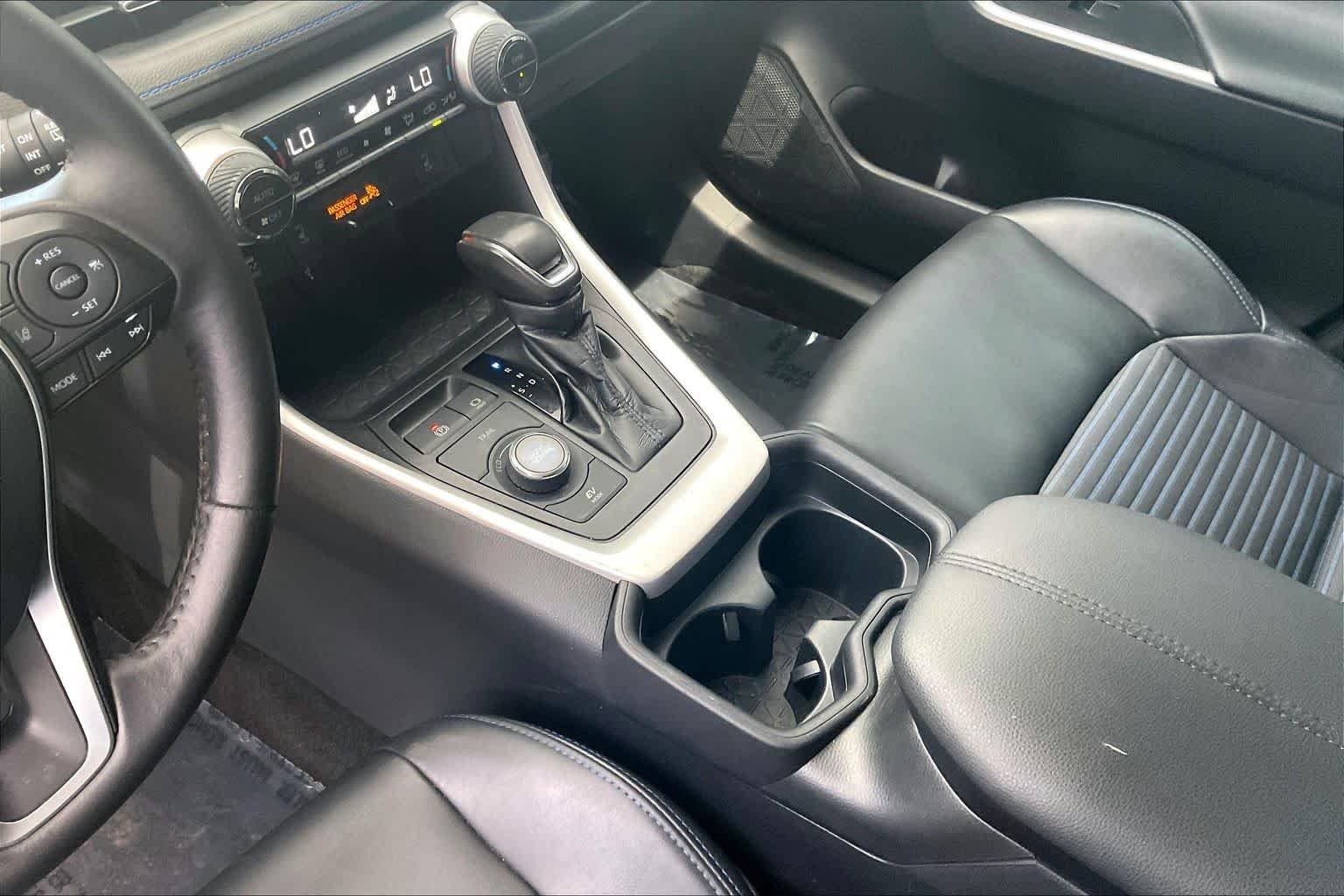 2021 Toyota RAV4 XSE - Photo 17