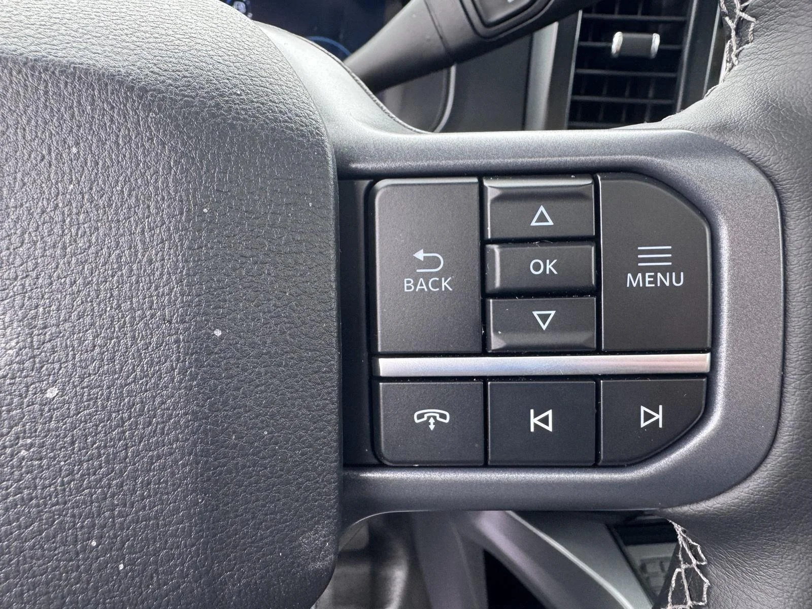 Used 2026 Glacier Gray Metallic Tri-Coat Ford Lariat image 16