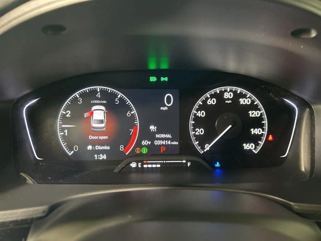 Used 2024 Sonic Gray Pearl Honda Sport image 12