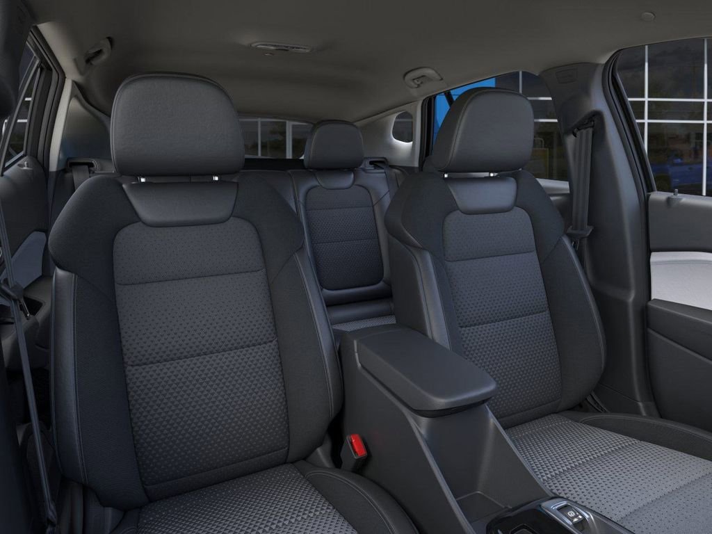 2025 Chevrolet Trax LT - Photo 16