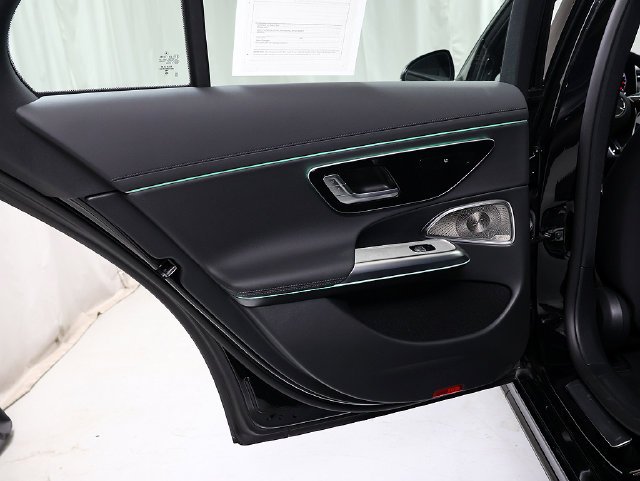 Used 2026 Black Mercedes-Benz E 450 image 27