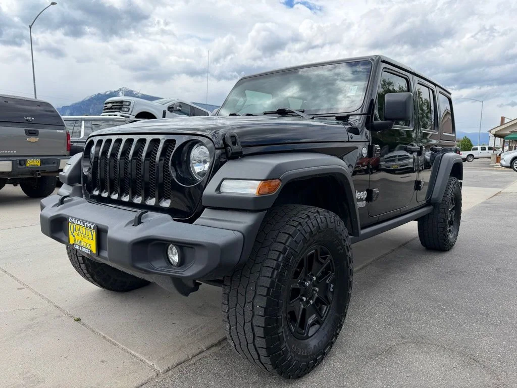 2020 Jeep Wrangler Sport S's photo