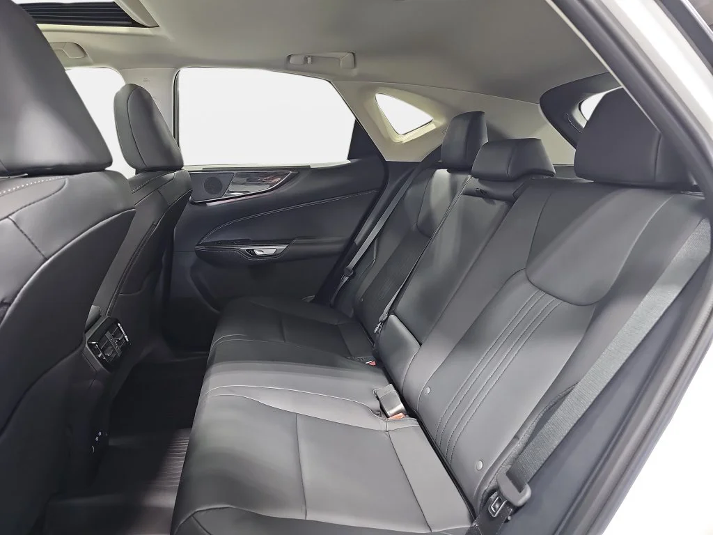 New 2026 Ultra White Lexus PREMIUM image 10