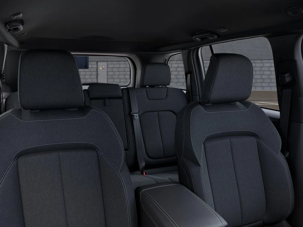 New 2026 Bright White Clear-Coat Exterior Paint Jeep Laredo X image 26