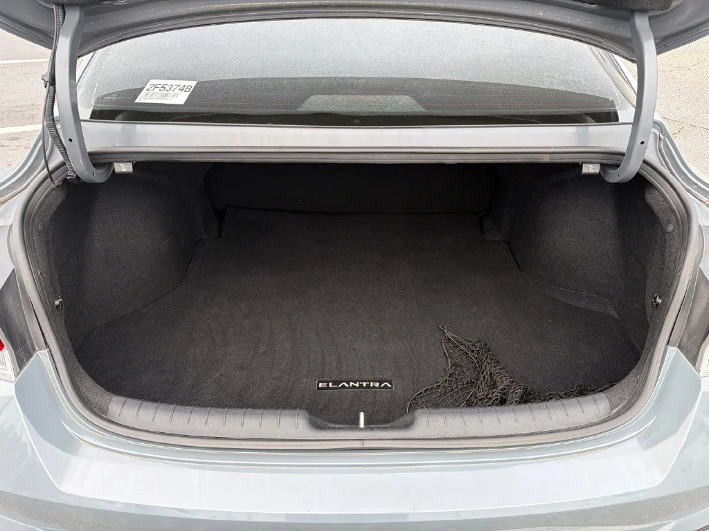 Used 2023 Gray Hyundai SEL image 18